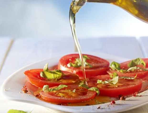 tomate cocido vs tomate crudo